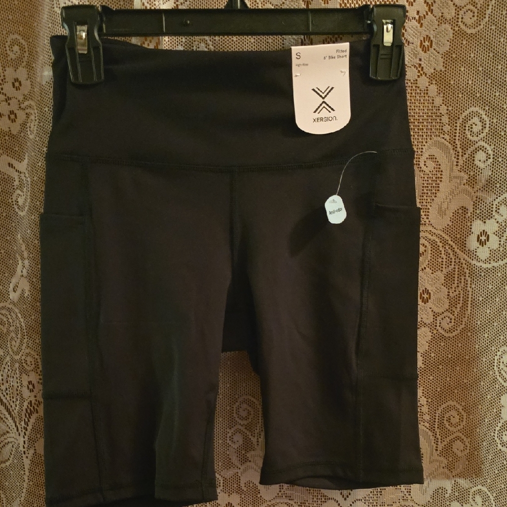 New Xersion Women's Size‎ S Black Fitted Bike Shorts